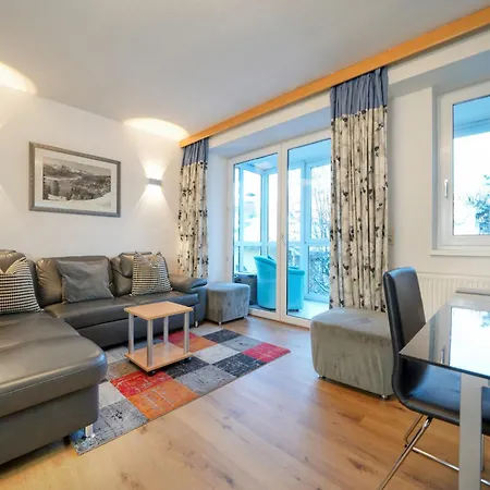 Tini - By Alpen Apartment Zell am See