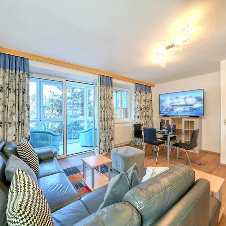 Tini - By Alpen Apartment Zell am See