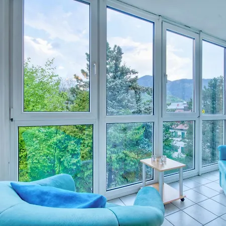 Tini - By Alpen Appartement Zell am See