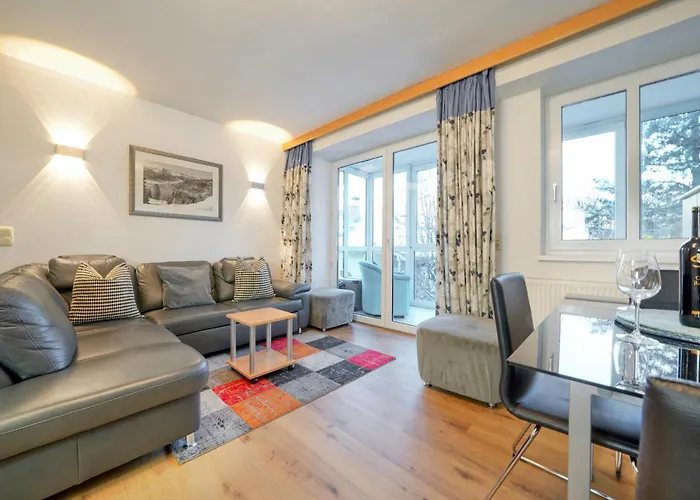 Tini - By Alpen Apartment Zell am See