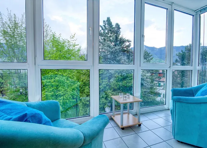 Tini - By Alpen * Целль-ам-Зеє