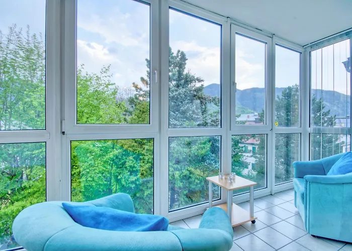 Tini - By Alpen Daire Zell am See